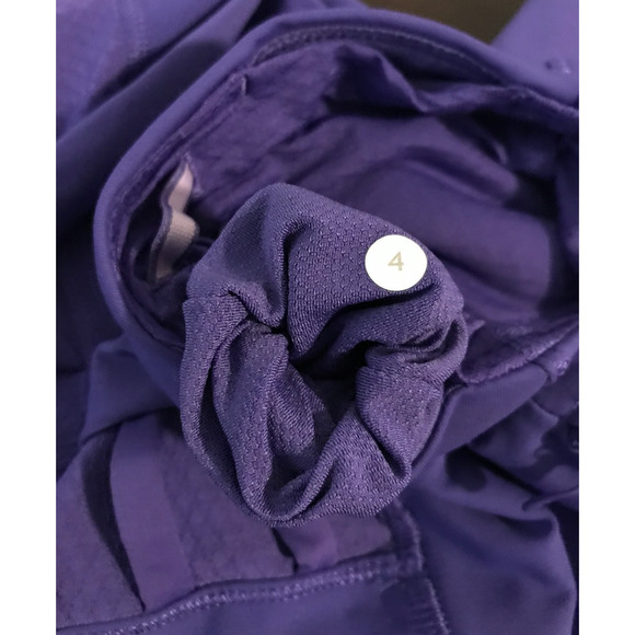 Lululemon Breezy Crop Iris Flower Reflective Leggings - Size 4 - Picture 13 of 13